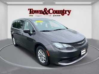 used 2023 chrysler voyager lx