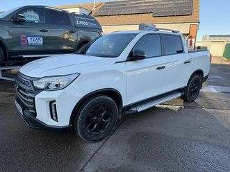 kgm / ssangyong musso 2.2d saracen pickup double cab 4dr diesel auto 4wd euro 6 (181 ps)