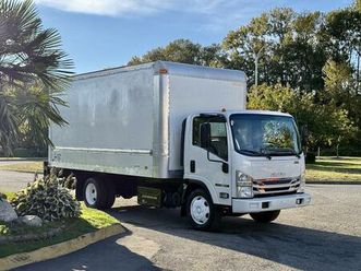 used 2016 isuzu nrr 16-foot cube van with power tailgate - diesel