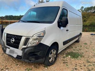 fourgon nissan. nv400