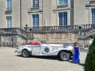 voiture excalibur série 4