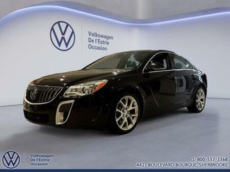 2017 buick regal gs / awd / toit ouvrant / nav / cuir / bluetooth
