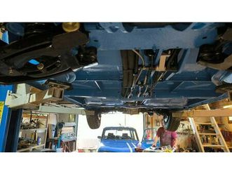 1967 renault 8 bleu manuel, 5 vitesses conduite à gauche...