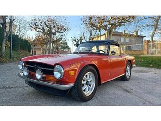 1971 triumph tr6 rouge manuel, 4 vitesses conduite à gauc...