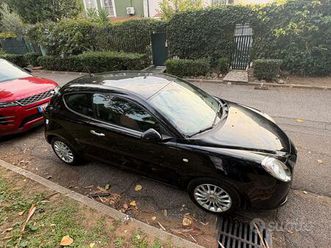 alfa romeo mito 98.000 km gpl 120cv