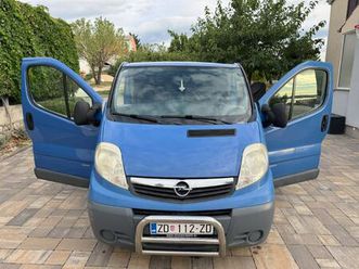 opel vivaro 2,5 2,7 t, 2011 god.