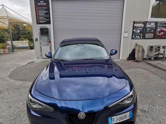 alfa romeo giulia 2.0 t q2 200cv