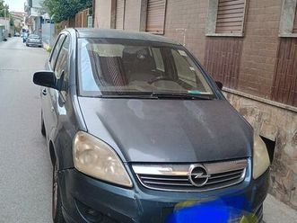 autovettura opel zafira metano
