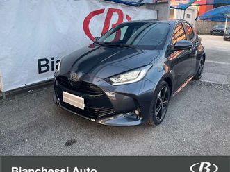 toyota yaris 1.5 hybrid 5 porte lounge nuova a cremona
