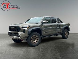 toyota my25 tacoma trailhunter *on stock*