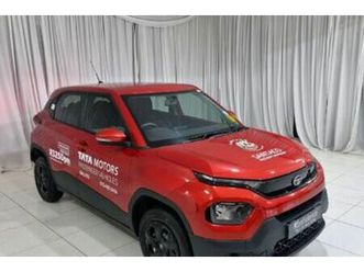 2025 tata punch 1.2 adventure+