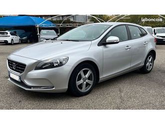 volvo v40 2.0 d2 120cv bvm6 summum effective l