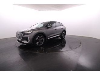 audi q4 e-tron 45 se s line plus 286cv / vidros escurecidos / cam. traseira / led / jll20