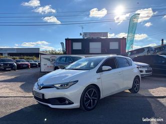 toyota auris hsd 136h lounge hybride