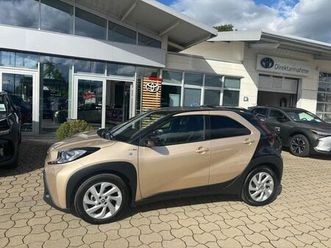 toyota aygo x *pulse* *top*