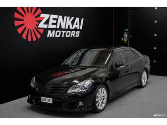 hybrid / näyttävä / p-kamera / adaptiivinen vakionopeudensäädin / rahoitus