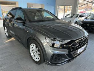 audi q8 3,0 55tfsi,1.maj,čr,s-line,d