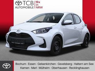 toyota yaris 1.5 hybrid business edition navi shz klima