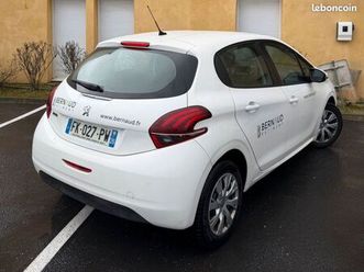 peugeot 208 diesel hdi 100 cv carplay gps société tva recuperable garantie