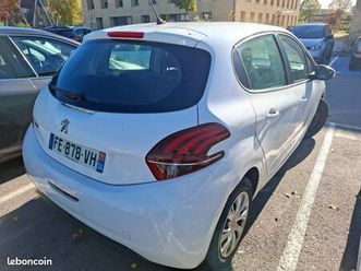 PEUGEOT 208 SOCIETE peugeot-208-diesel-hdi-100-cv-carplay-gps-societe-tva-recuperable-garantie