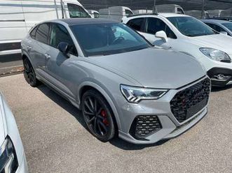q3 sportback rs 2.5 quattro s-tronic