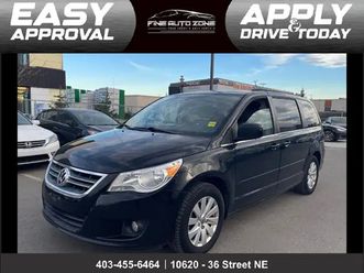VOLKSWAGEN ROUTAN 2012-volkswagen-routan-sel-v6-7-passengers
