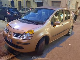 vendo simpaticissima ed economicissima topolina