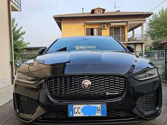 d200 aut. r-dynamic black