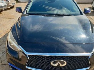 vendi infiniti q30 nismo