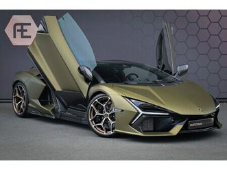 lamborghini revuelto - | lift | carbon in & exterieur | passenger display | adaptive cruise | apple carplay | son