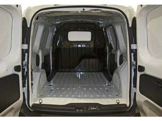 dokker van 1.5blue dci essential 70kw