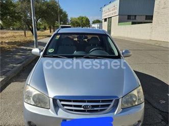 kia cerato 1.6 dohc lx