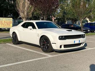 widebody 5.7 v8 hemi 250cv automatica