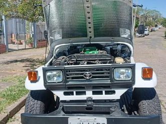 toyota bandeirante - jipe - cap. de aço - chas. curto. diesel ano1989