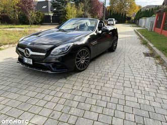 mercedes-benz slc 300 9g-tronic