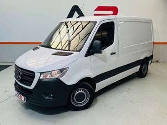 sprinter chasis cabina 211cdi compacto td