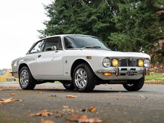 1974 alfa romeo gtv 2000