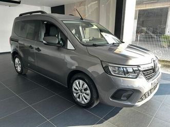 1.5 blue dci 95cv equilibre autocarro fiscale n1