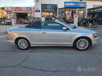 volvo c70 2.4 d5 20v aut. summum