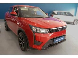 2023 mahindra xuv 300 1.2t se | w4