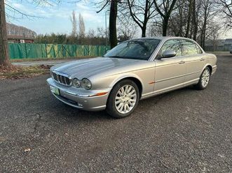 4.2 v8 cat executive - automatica -