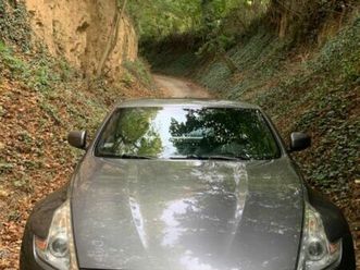 nissan 370 z. 2013 18.000