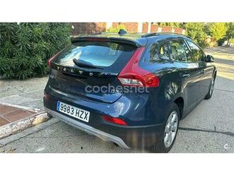 volvo v40 cross country 2.0 d3 momentum auto
