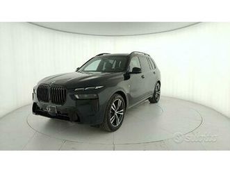 bmw x7 g07 2022 - x7 xdrive 40d 48v msport auto 7p