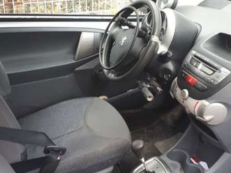 107 3p 1.0 12v sweet years 2tronic