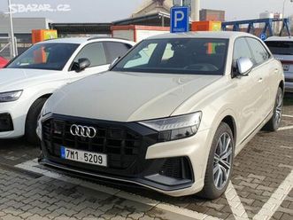 audi q8, 3.0 tdi, čr, 1.maj.