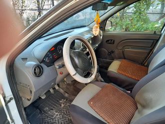 vand camioneta logan papuk