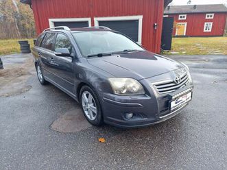 2.4 vvti-aut-executive-pedantskött-toppskick!