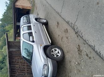 de vânzare mazda b2500