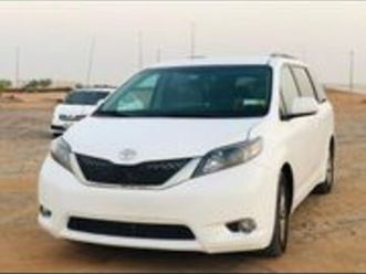 used toyota sienna 2011